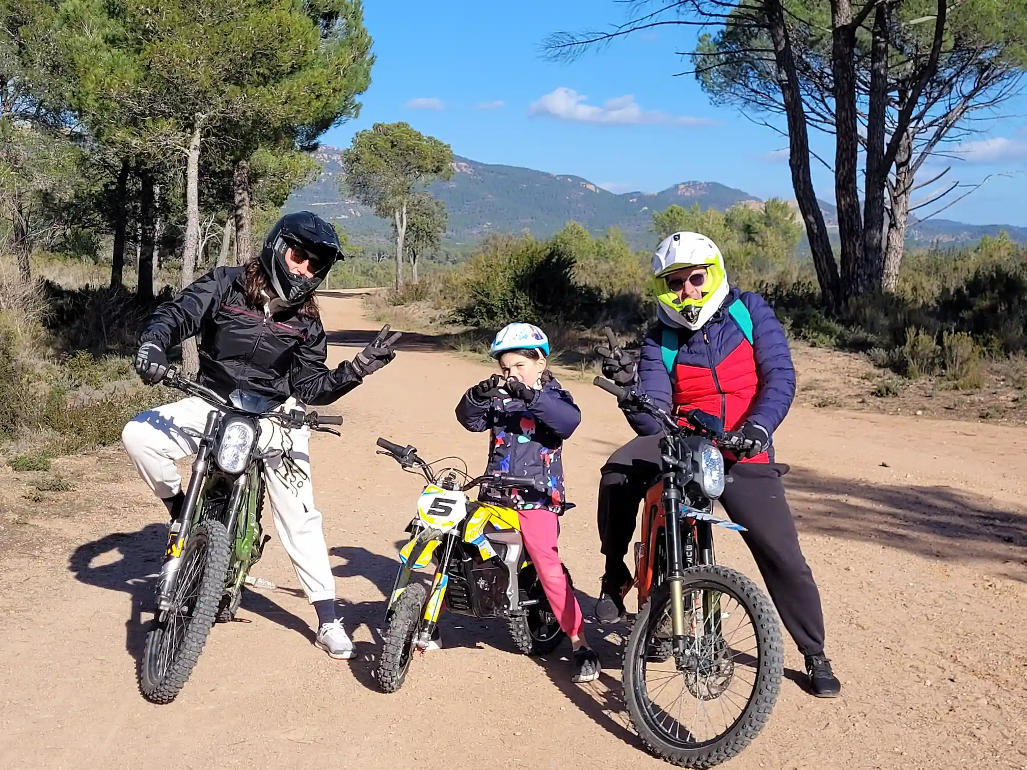Randonnée moto électrique en famille